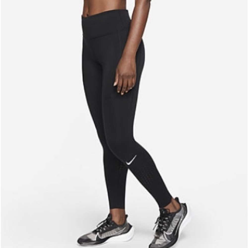 Nike Epic Luxe Leggings With Pockets